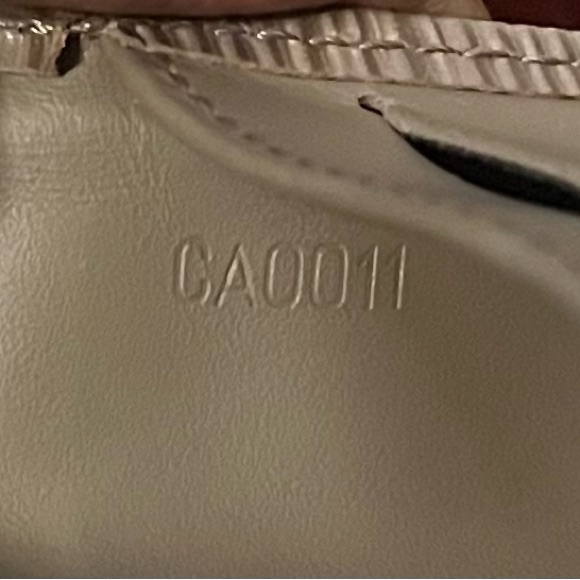 💯Authentic Louis Vuitton Epi Portefeuille International Long Wallet - Picture 15 of 17